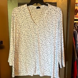 NWOT.  Worthington Blouse.  Light. Comfortable. So pretty.
